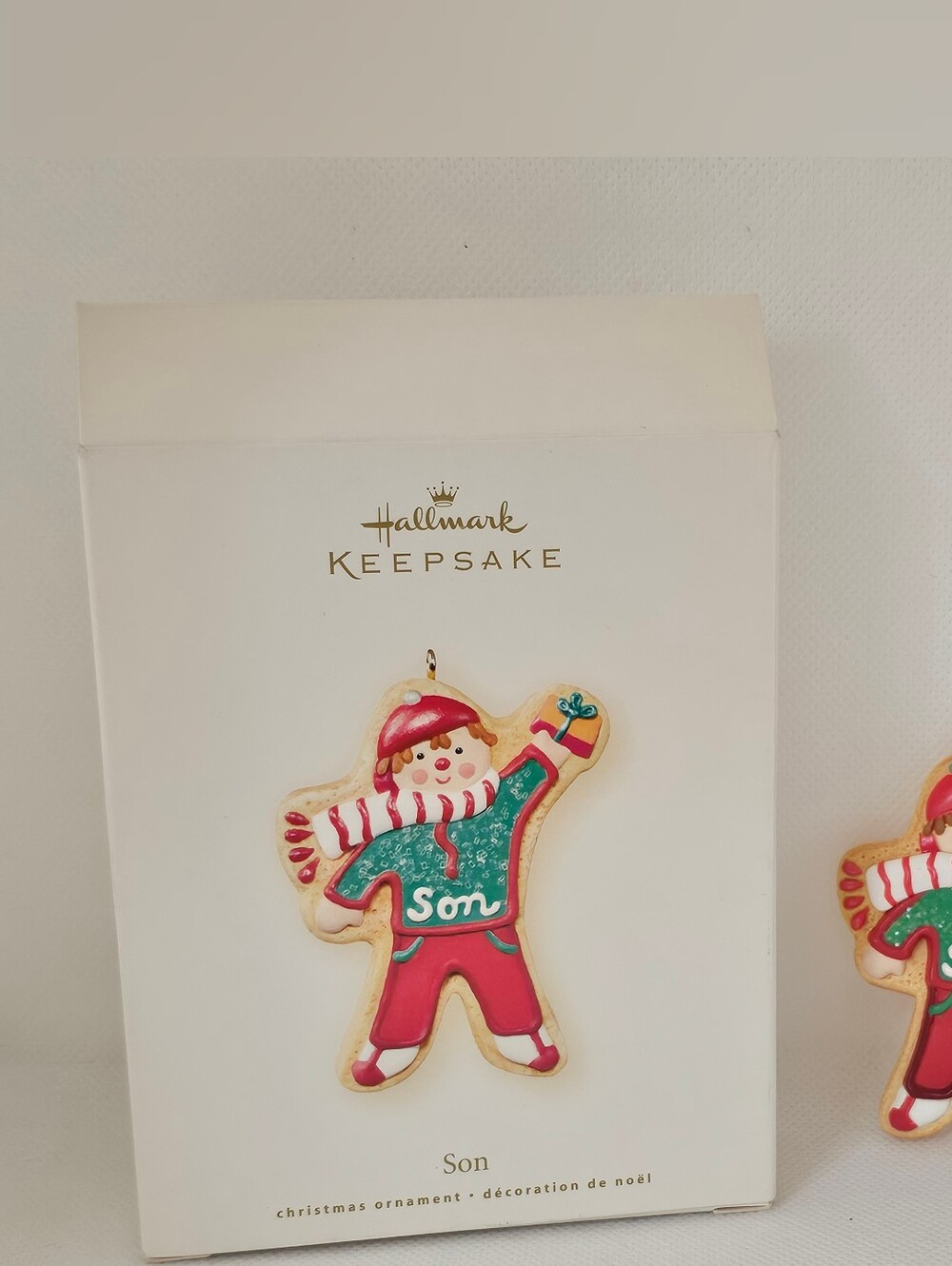New Gingerbread Son 2007 Christmas Hallmark Boy Scarf Ornament Cookie Family Guy